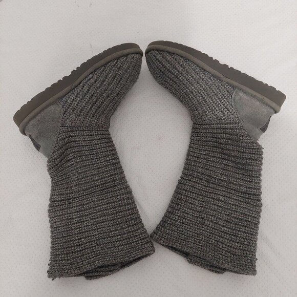 UGG Australia Girls Cardy Knit Sweater Boots Gray Marled Buttons 5649 Size 3 US - Picture 4 of 10